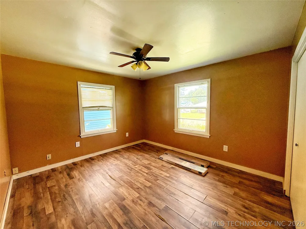 719 Kelker Holdenville, OK 74848