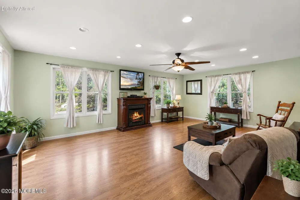1856 Route 542 Tuckerton, NJ 08087