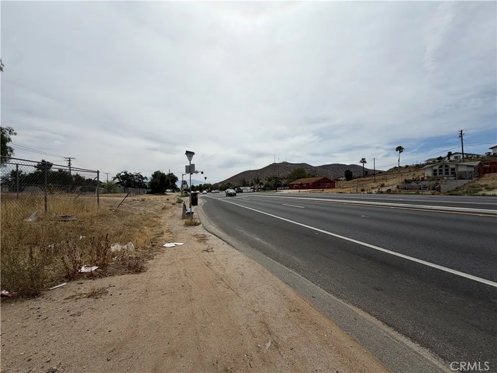 33646 Old State HWY Hemet, CA 92545