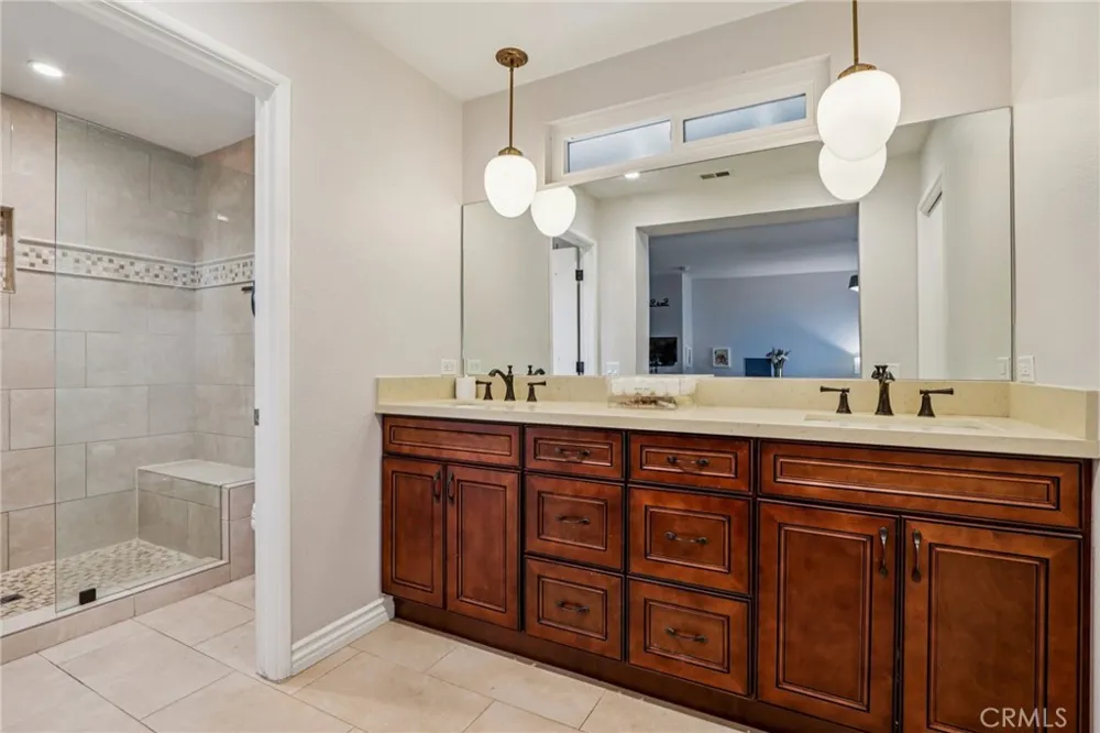 1016 La Feliz Redlands, CA 92373