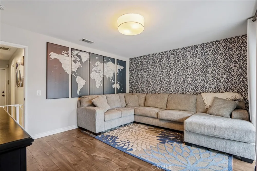 1016 La Feliz Redlands, CA 92373