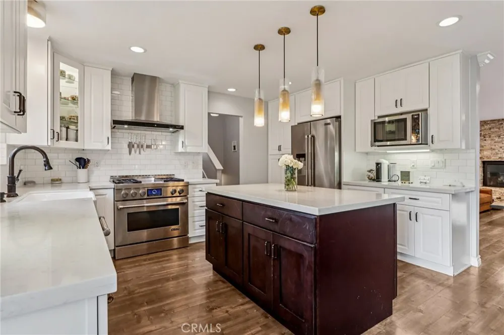 1016 La Feliz Redlands, CA 92373