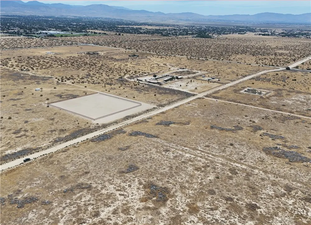 E Avenue Q Palmdale, CA 93591