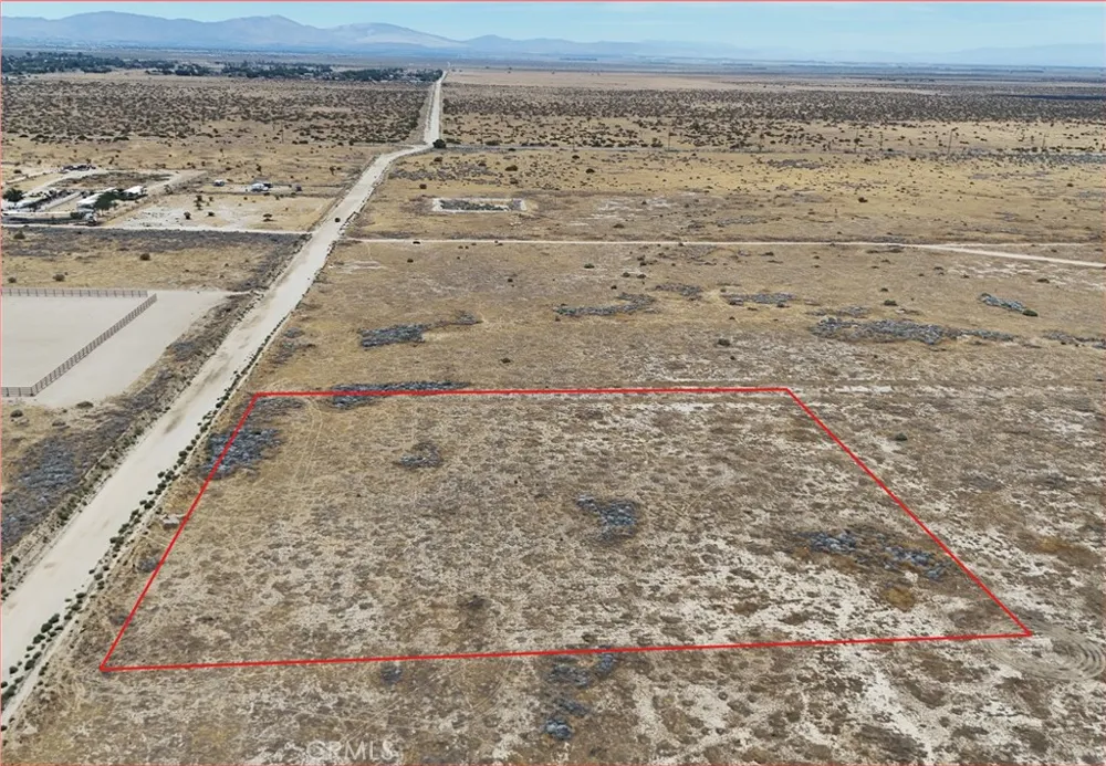 E Avenue Q Palmdale, CA 93591