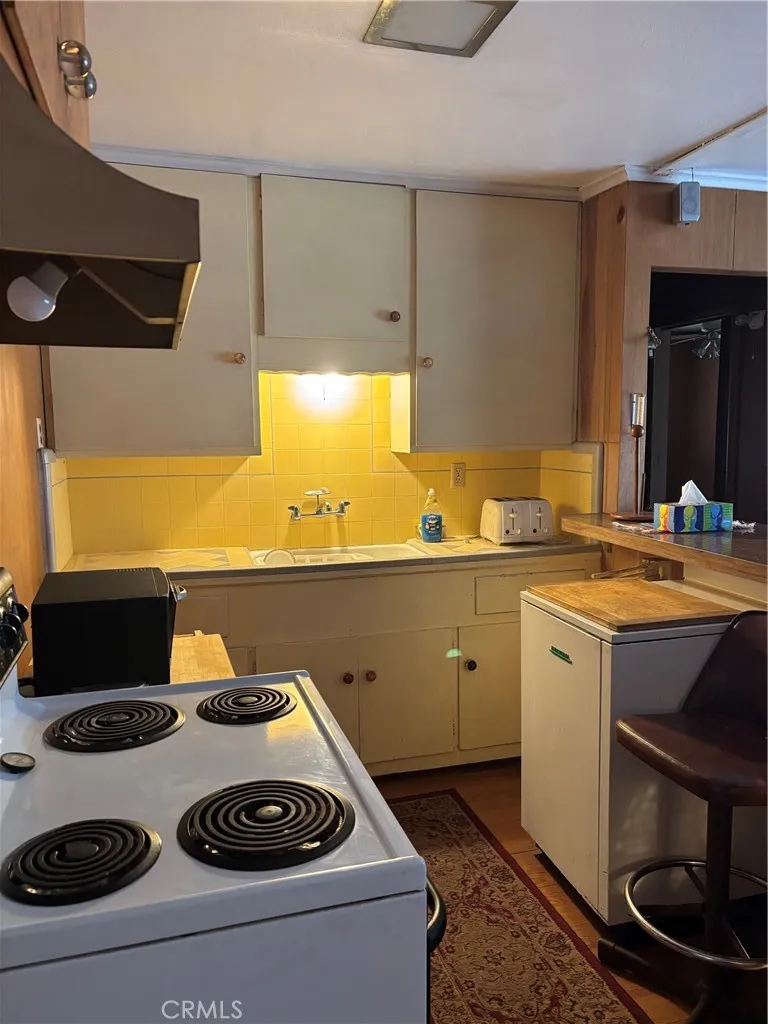 10728 Fishery Springs Road Loch Lomond, CA 95461