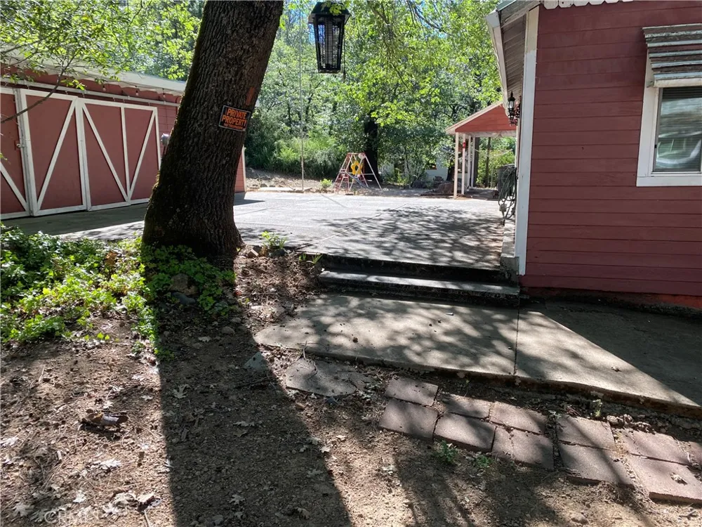 10728 Fishery Springs Road Loch Lomond, CA 95461