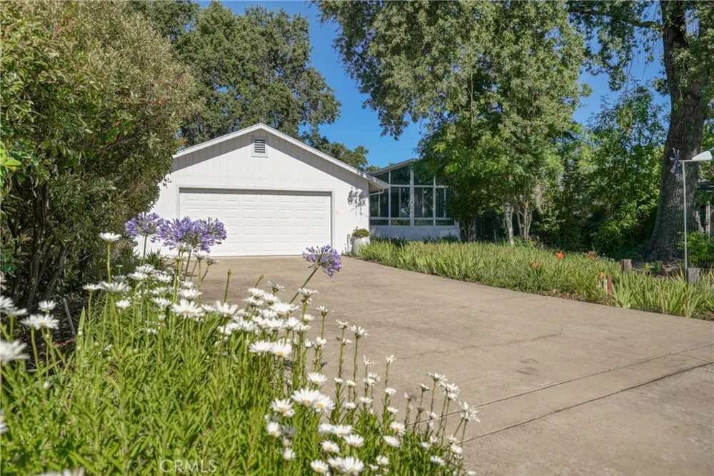 2637 Lakeshore Boulevard Lakeport, CA 95453