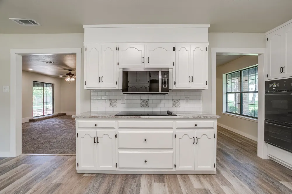 1009 Abbie Lane Glen Rose, TX 76043
