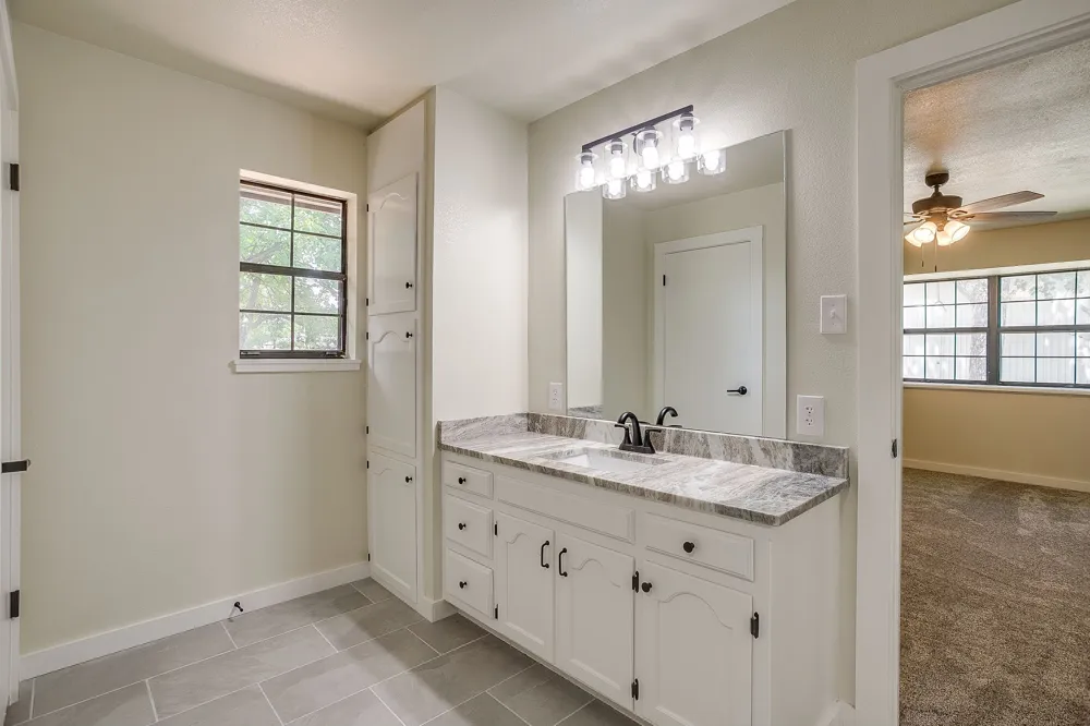 1009 Abbie Lane Glen Rose, TX 76043