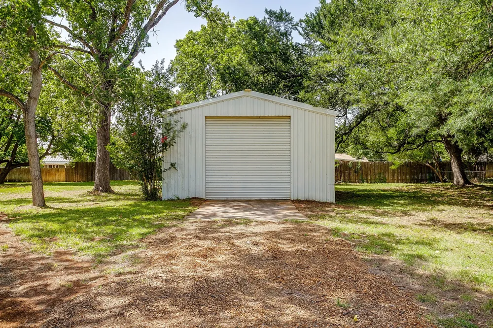 1009 Abbie Lane Glen Rose, TX 76043