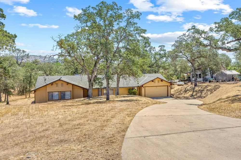 30159 Horseshoe Drive Coarsegold, CA 93614