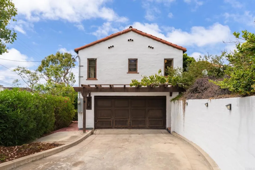 1406 La Jolla Knoll La Jolla, CA 92037