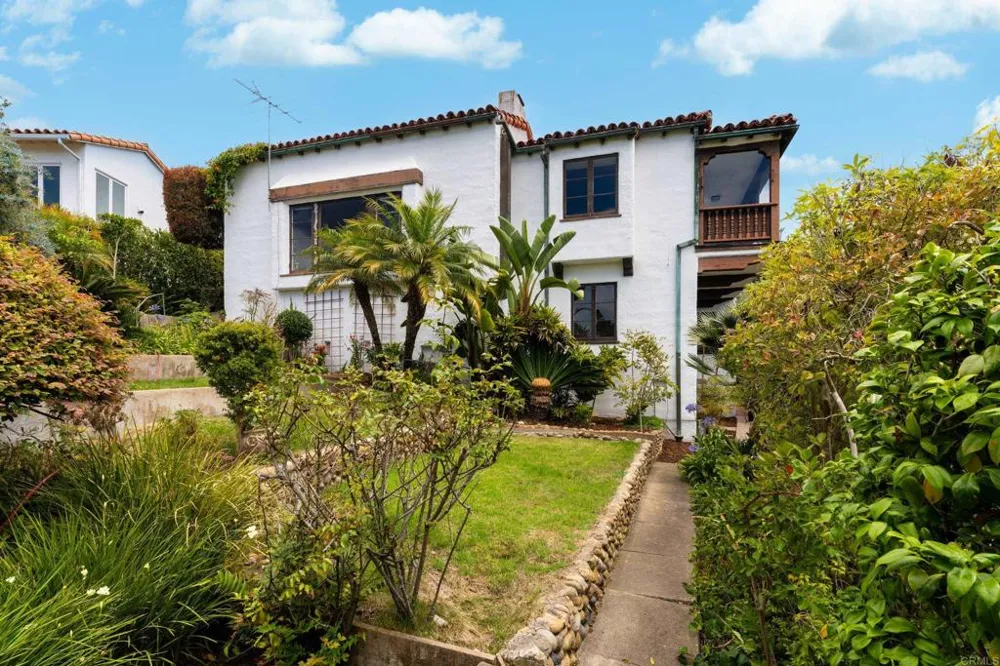 1406 La Jolla Knoll La Jolla, CA 92037