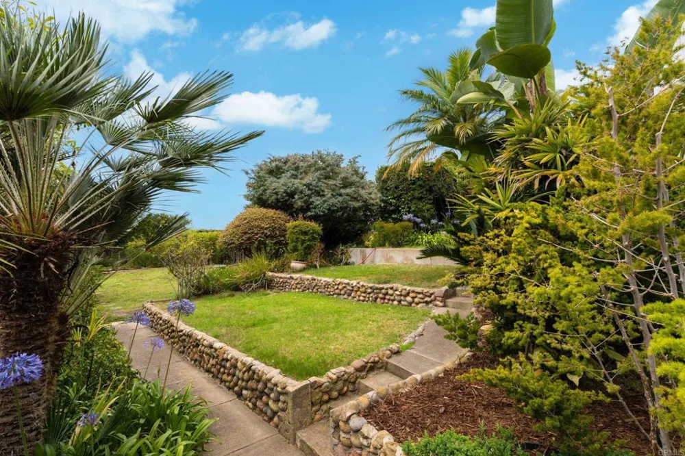 1406 La Jolla Knoll La Jolla, CA 92037