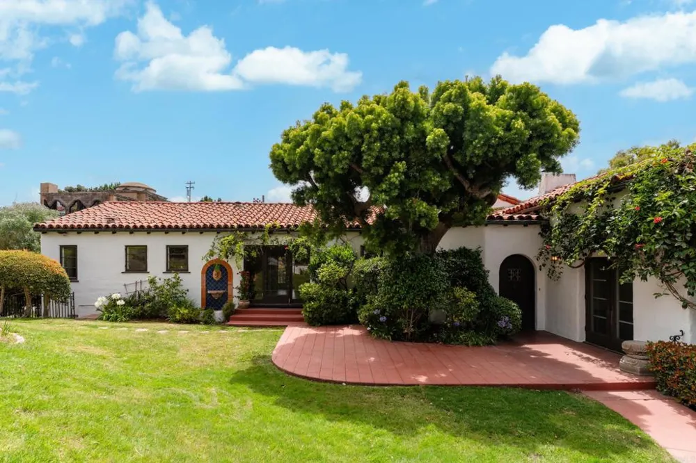 1406 La Jolla Knoll La Jolla, CA 92037