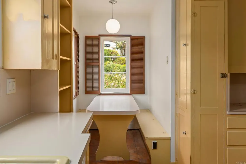 1406 La Jolla Knoll La Jolla, CA 92037