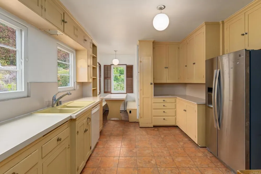 1406 La Jolla Knoll La Jolla, CA 92037