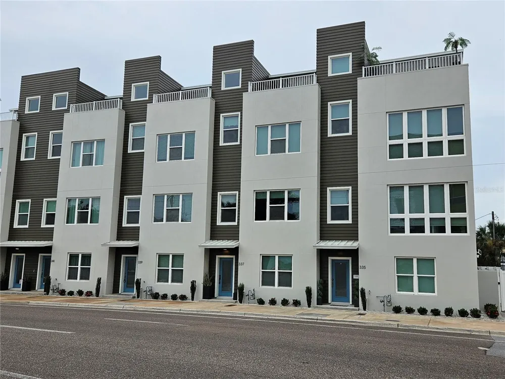 339 8TH STREET St Petersburg, FL 33701