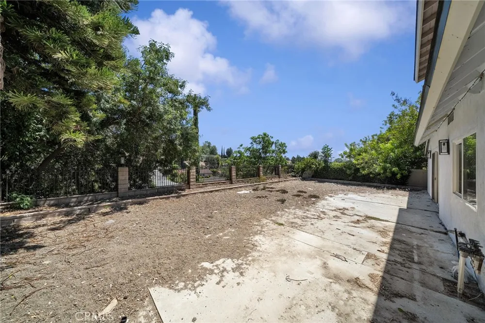 23674 Bower Cascade Diamond Bar, CA 91765