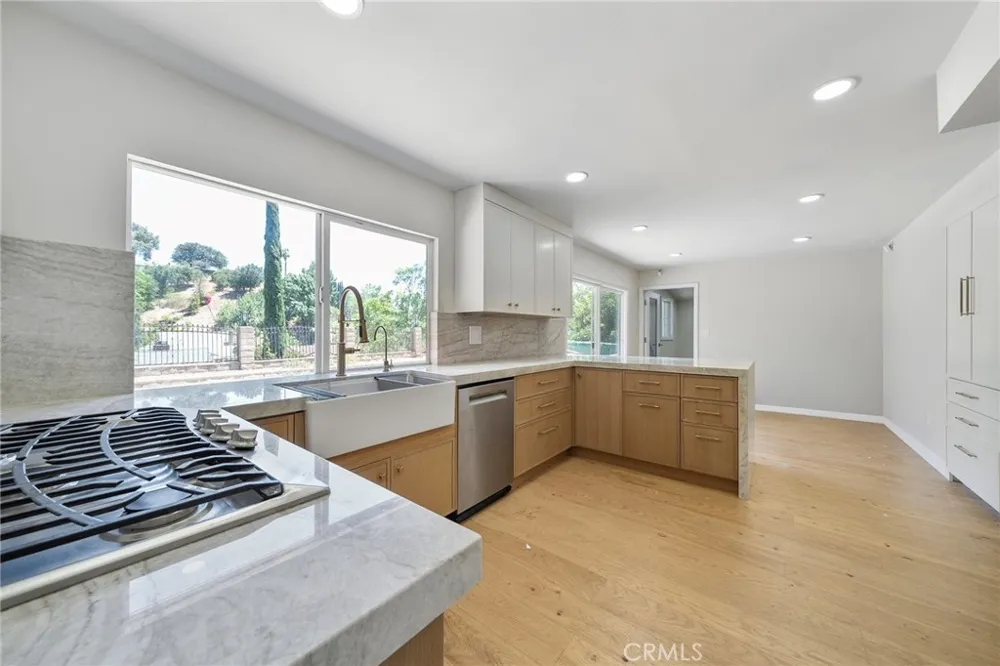 23674 Bower Cascade Diamond Bar, CA 91765