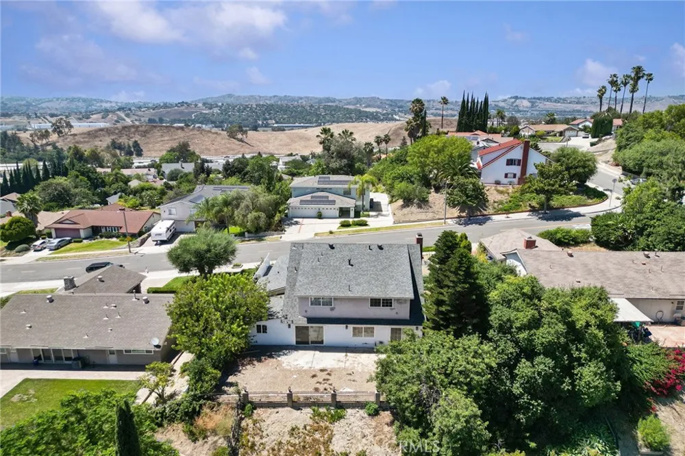 23674 Bower Cascade Diamond Bar, CA 91765