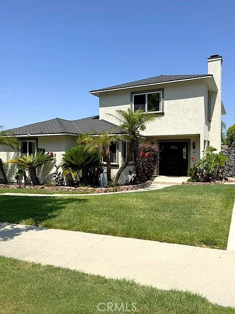 8433 California Whittier, CA 90605