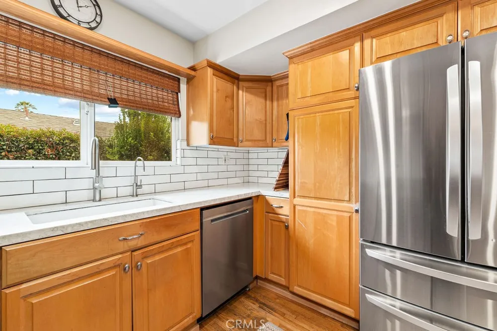 8433 California Whittier, CA 90605