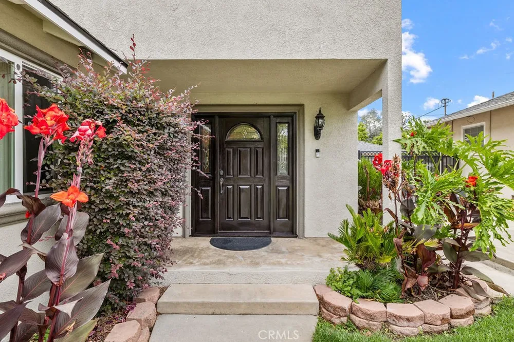 8433 California Whittier, CA 90605