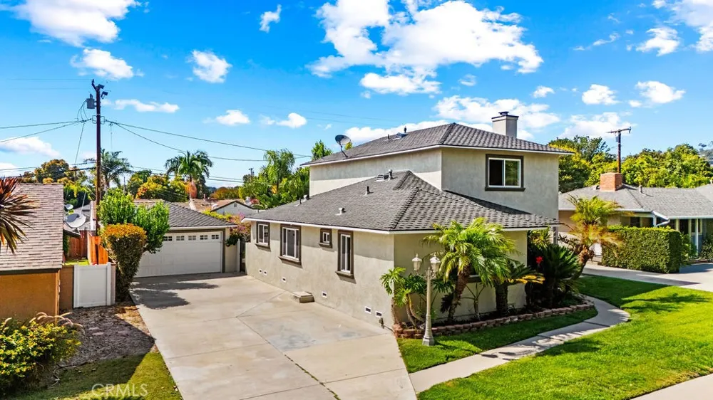 8433 California Whittier, CA 90605