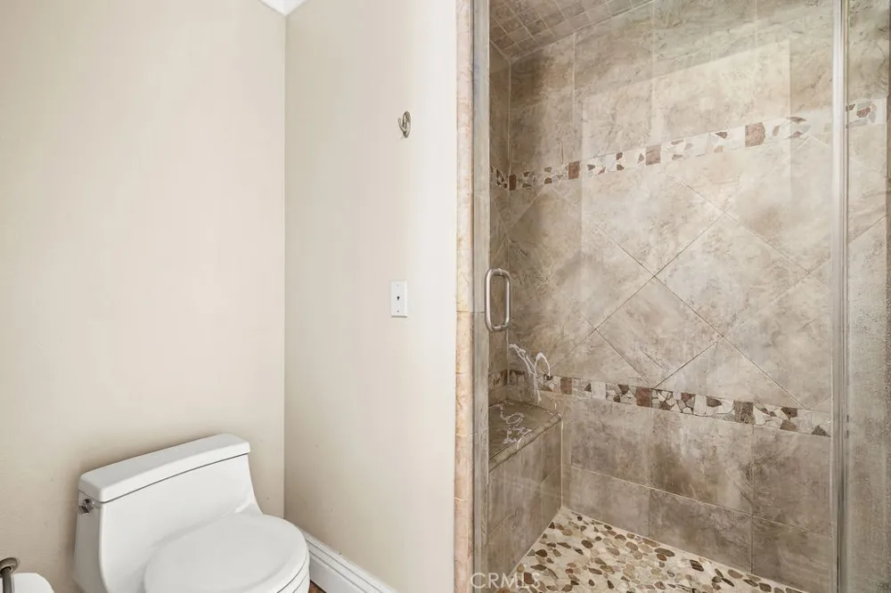 8433 California Whittier, CA 90605