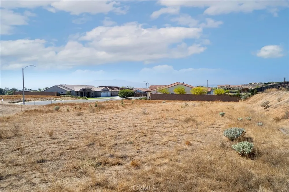 7948 Featherstone Ct Riverside, CA 92506
