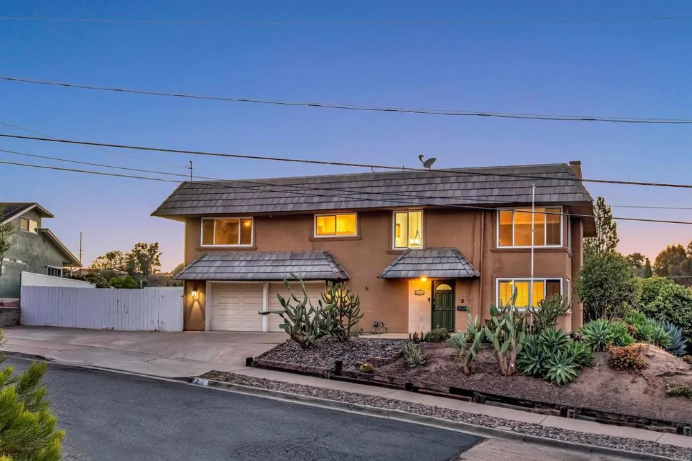 166 Cottonpatch Way El Cajon, CA 92020