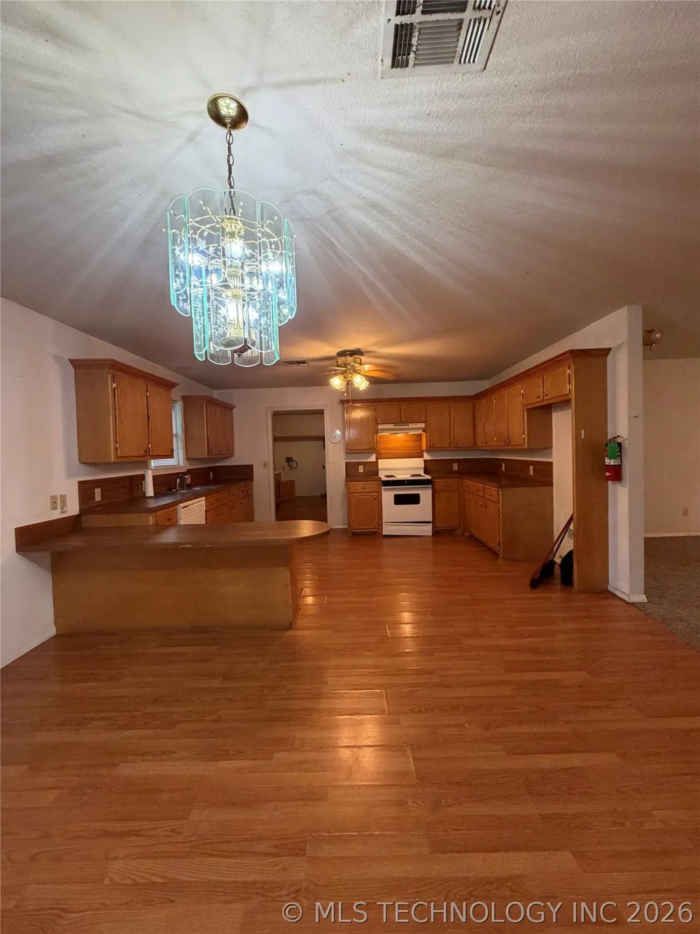 215 NE 7th Street Checotah, OK 74426