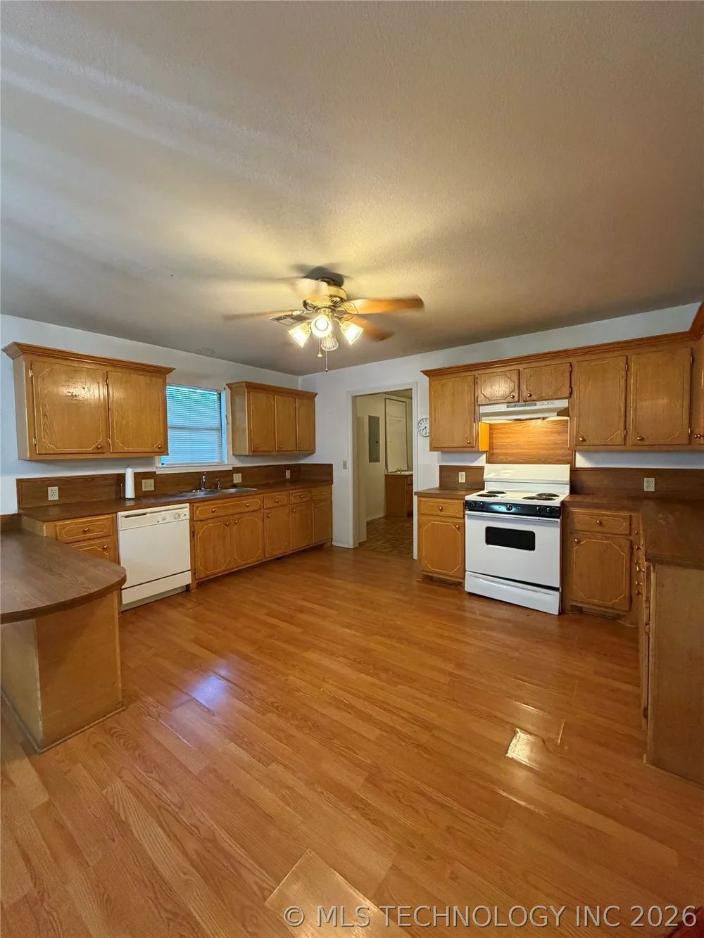 215 NE 7th Street Checotah, OK 74426