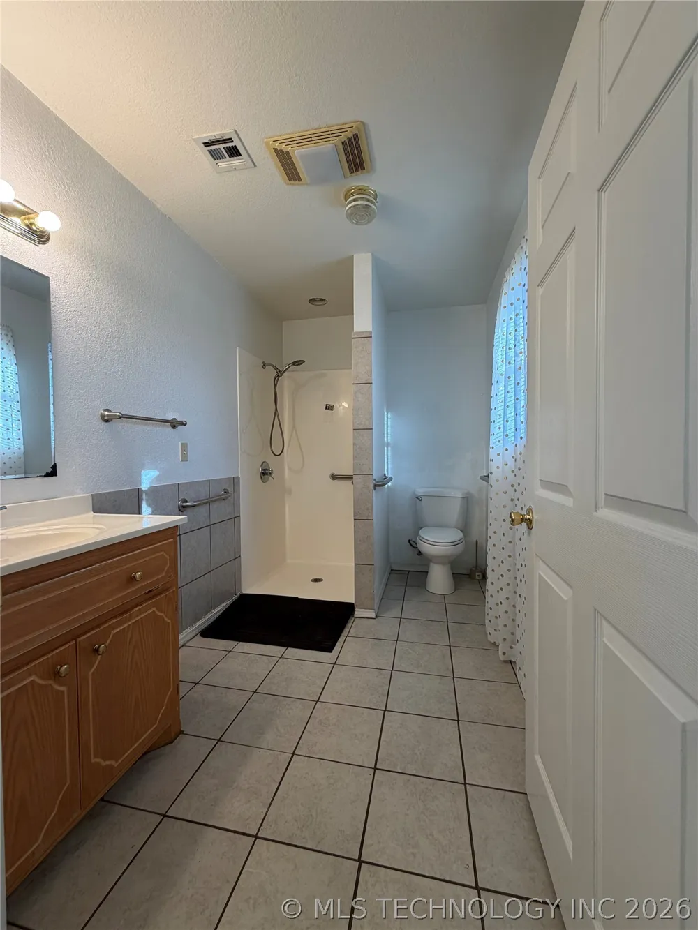 215 NE 7th Street Checotah, OK 74426
