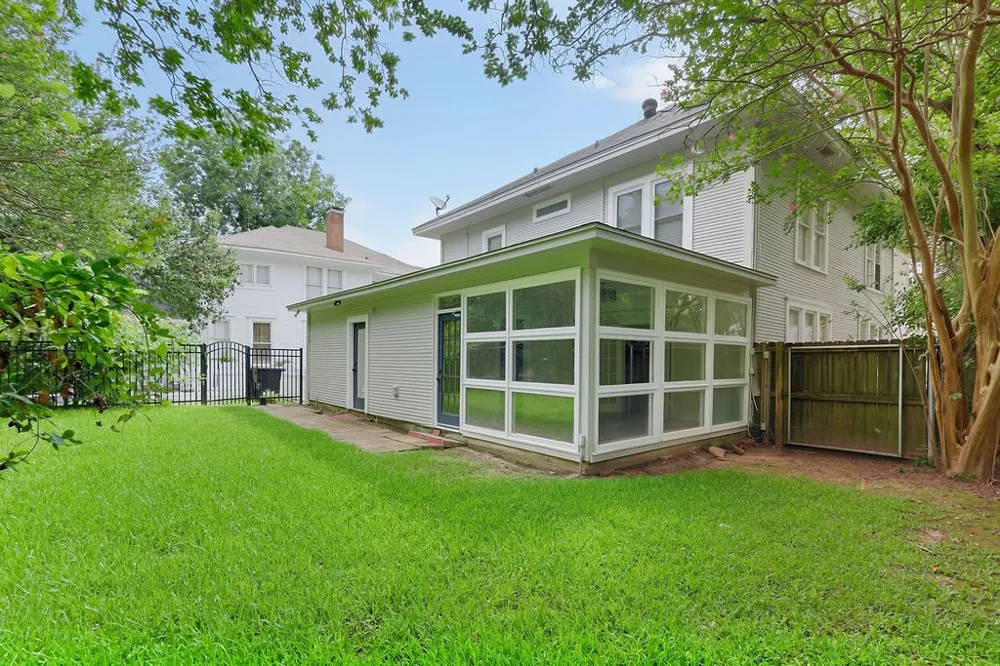 216 Texas Street Pittsburg, TX 75686