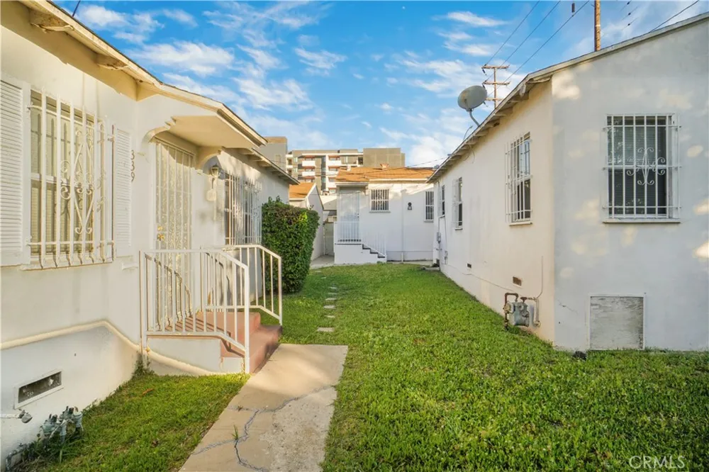 335 Centinela Ave Inglewood, CA 90302