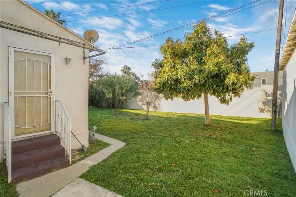 335 Centinela Ave Inglewood, CA 90302
