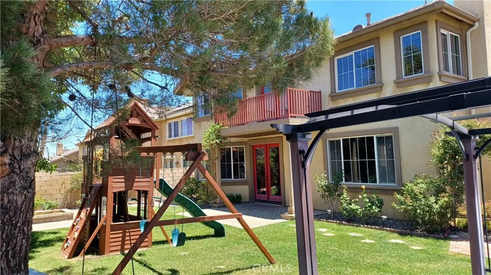 37105 Firethorn Palmdale, CA 93550
