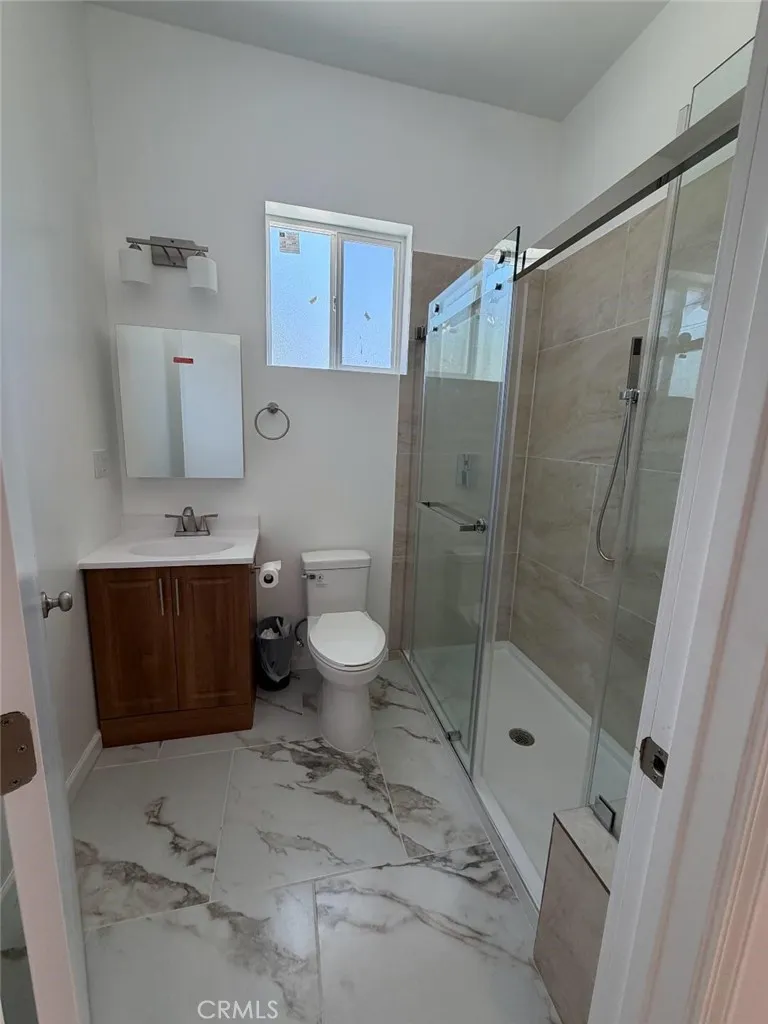 10600 Hillview Chatsworth, CA 91311