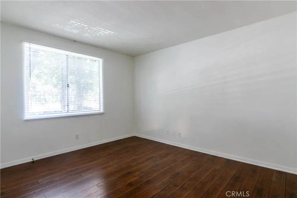 16940 Chatsworth Street #106 Granada Hills, CA 91344