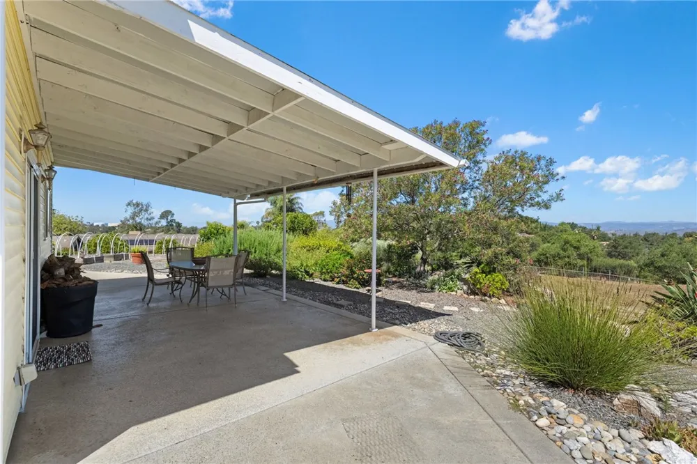 2713 E Mission Fallbrook, CA 92028