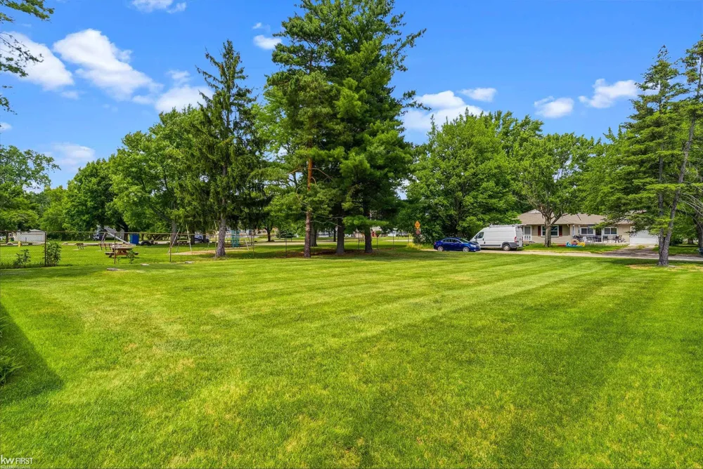 1018 Mildred Street Flushing City, MI 48433