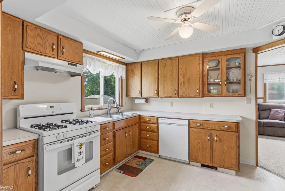 1018 Mildred Street Flushing City, MI 48433