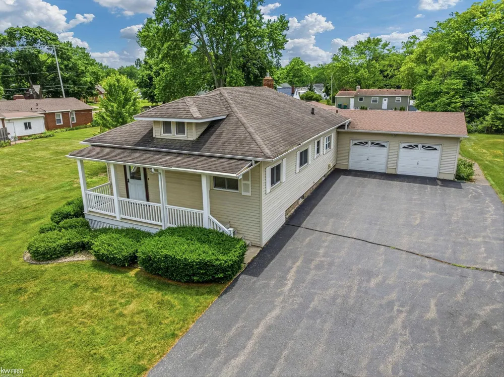 1018 Mildred Street Flushing City, MI 48433