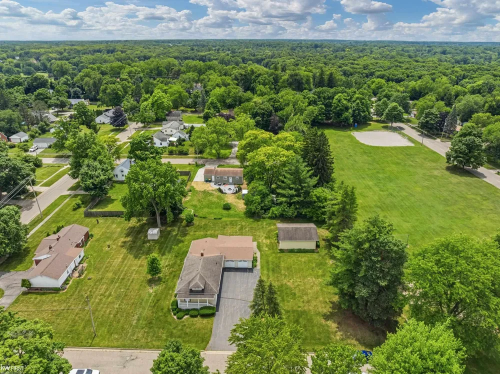 1018 Mildred Street Flushing City, MI 48433