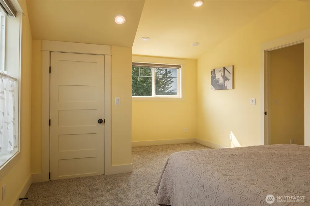 101 Flip Flop Lane Oroville, WA 98844