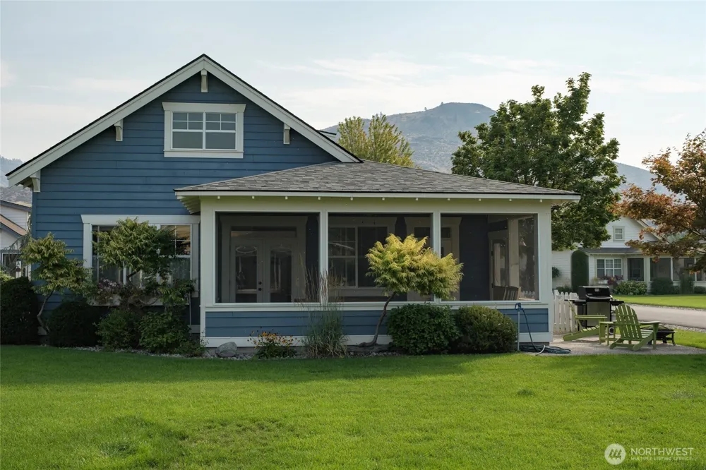 101 Flip Flop Lane Oroville, WA 98844