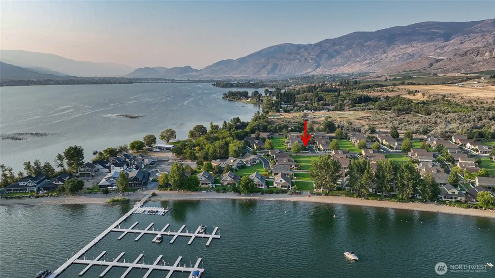 101 Flip Flop Lane Oroville, WA 98844
