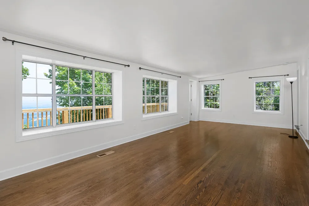 1003 E Brow Road Lookout Mountain, TN 37350